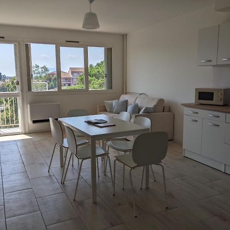 Superbe T2 Proche Des Plages Et Des Commerces Hyères Kültér fotó